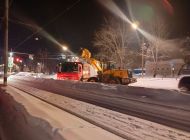 Ночью снег с улиц Ульяновска вывозили пять звеньев спецтехники