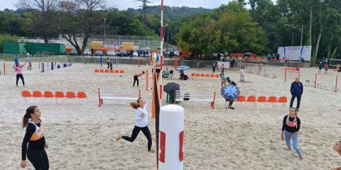 Спортсмены из 20 городов съехались в Ульяновска на V открытый Чемпионат ПФО по пляжному волейболу
