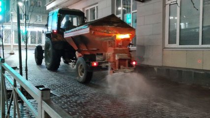 Улицы Ульяновска обработали во избежание гололедицы