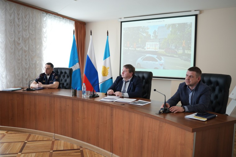 На пяти улицах Ульяновска введут ограничения парковки