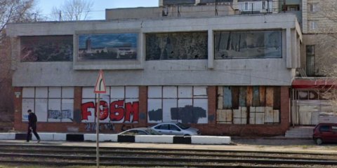 В 4-ом микрорайоне Ульяновска начат ремонт заброшенных помещений бывшего мебельного магазина