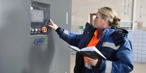 17 марта – День работников бытового обслуживания населения и жилищно-коммунального хозяйства!