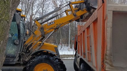 С улиц Ульяновска за сутки вывезли 73 самосвала снега