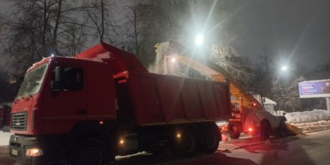 После циклона с улиц Ульяновска вывезли 2378 самосвалов снега