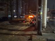 Для борьбы с гололёдом на тротуарах в Ульяновске за ночь использовали 119 тонн пескосоляной смеси