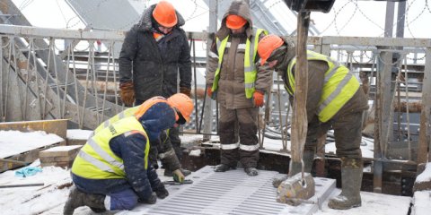 На Императорском мосту отремонтирован первый деформационный шов