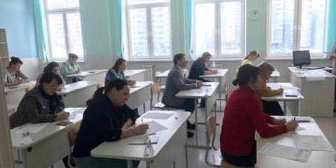 Родители ульяновских выпускников сдали единый государственный экзамен по истории