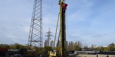 У путепровода &laquo;минаевского&raquo; моста приступили к сооружению новых свай