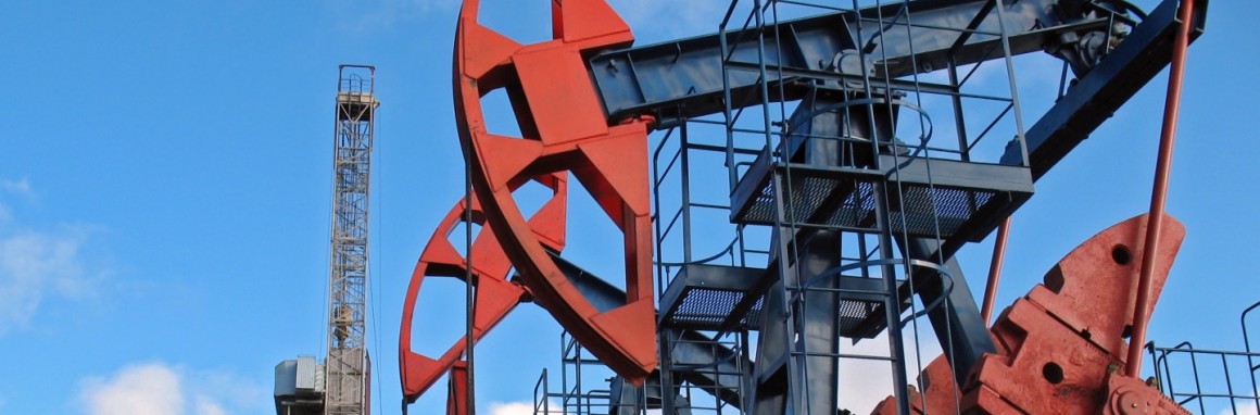 Поднять цены на бензин на 4-5 рублей просят нефтяники