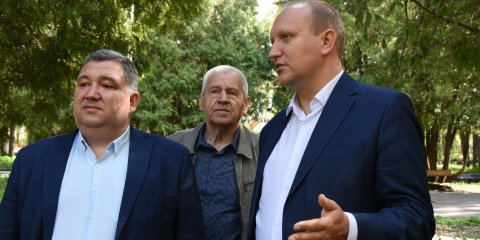 Дмитрий Вавилин потребовал соблюдать этапы ремонтных работ в парке "Семья"