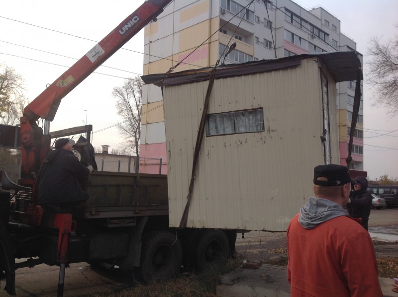 С территории Ульяновска убрали 585 самовольно установленных объектов
