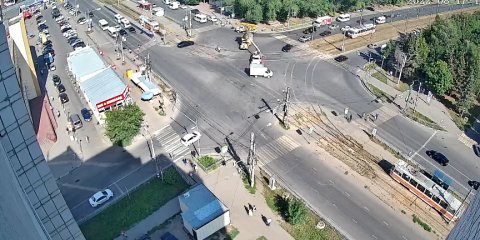 Последствия обрыва проводов на крупном перекрёстке Засвияжья устраняют дорожно-коммунальные службы Ульяновска