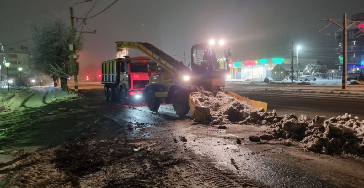 С улиц Ульяновска вывезли 64 самосвала снега