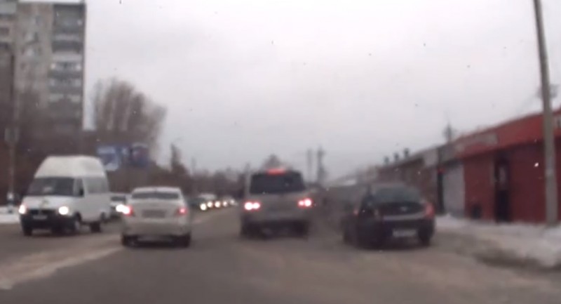 СТРАЙК! Тройное ДТП на Верхней Террасе в Ульяновске