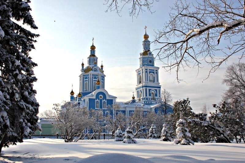 Православные жители Ульяновска отметили Рождество Христово