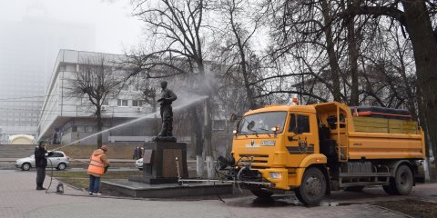 С территории Ленинского района вывезено 3200 кубометров мусора