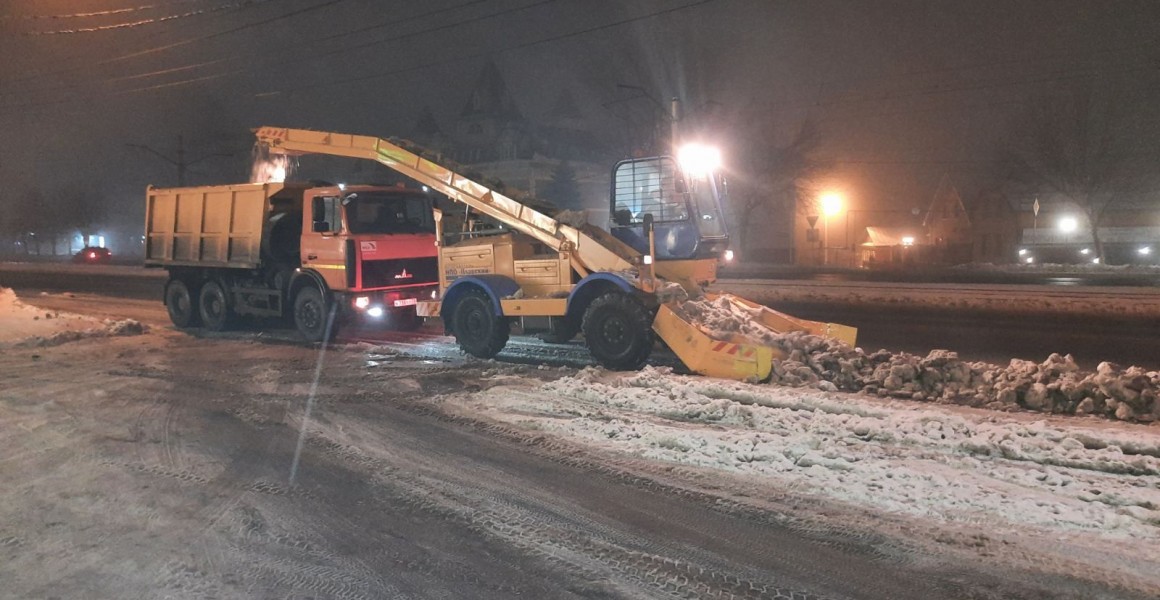 В ночь на 21 ноября улицы Ульяновска очищало 75 единиц техники