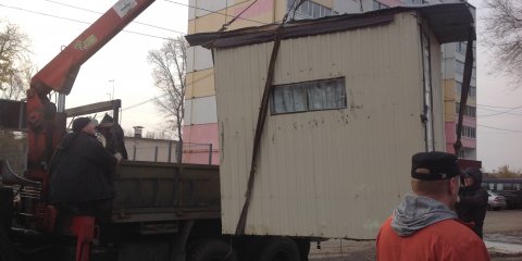 С территории Ульяновска убрали 585 самовольно установленных объектов