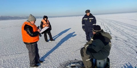 В Ульяновске начали составлять протоколы за выход на тонкий лёд