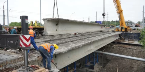 На левой части «минаевского» моста соберут два пролёта