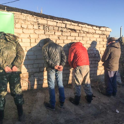 Задержание членов ОПГ за незаконное хранение огнестрельного оружия, боеприпасов и взрывчатых веществ