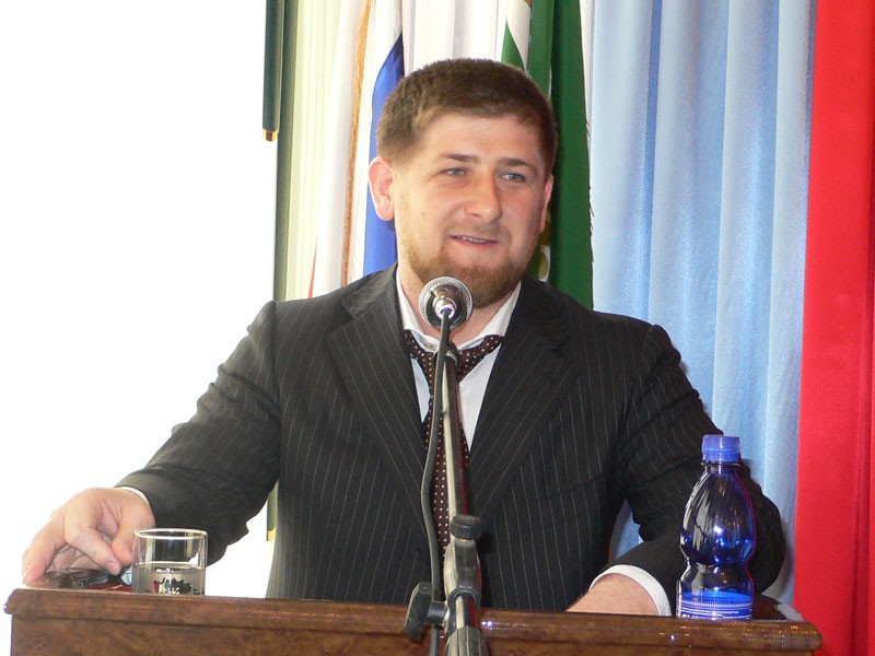 Чечня просит у Москвы больше денег и не мешать их тратить