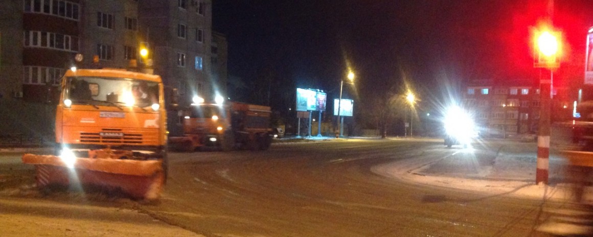 Дорожные службы Ульяновска устраняют последствия сильного снегопада