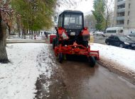 В Ульяновске спецтехника направлена на очистку тротуаров