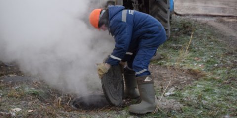 Ульяновские энергетики устраняют повреждение на тепломагистрали в Засвияжском районе
