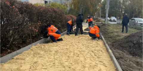 В минувшие сутки на благоустройстве улиц Ульяновска работало свыше 100 единиц техники