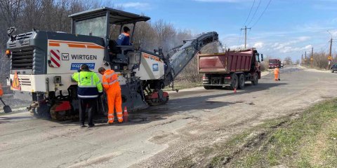 Дмитрий Вавилин поручил взять на особый контроль ремонт подъездов к СНТ