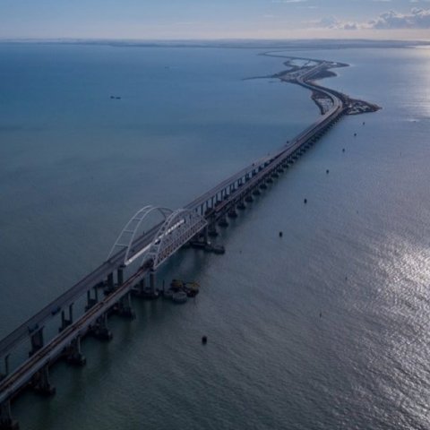 8 декабря по Крымскому мосту пустят первый поезд