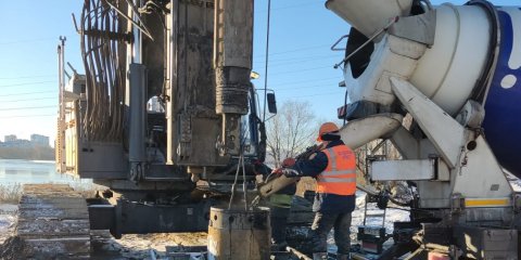 Новый ульяновский мост через Свиягу готов на треть
