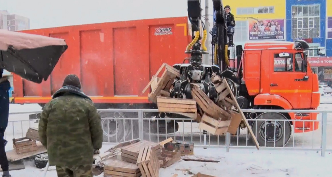 На борьбу с несанкционированной торговлей в Ульяновске вышла тяжёлая техника