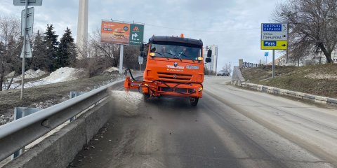Улицы Ульяновска приводят в порядок после зимы
