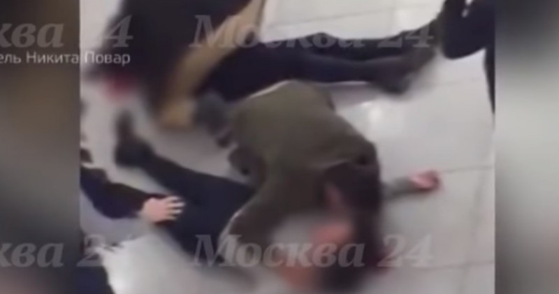 Смертельное селфи. Женщина сорвалась с четвертого этажа в ТЦ «Хорошо». Новые факты