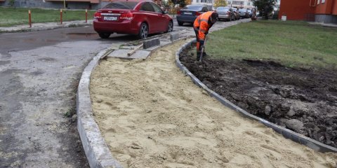 Ульяновские дорожники ремонтируют шесть дворов и 13 улиц