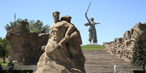 Глава города-героя Волгограда поздравляет жителей Ульяновска с Днём Победы