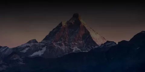 За сутки ульяновские дорожники отремонтировали горячим асфальтом шесть участков улиц