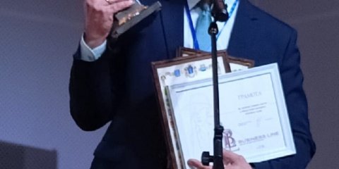 Преподаватель химии Губернаторского лицея №101 Тимур Артыков представит регион на Всероссийском конкурсе «Учитель года»