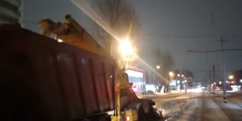 За ночь ульяновские дорожники вывезли рекордное количество снега