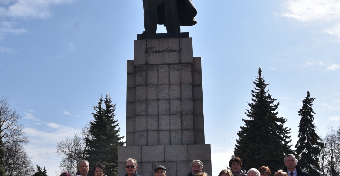 Ульяновской комсомольской организации вчера исполнилось 103 года