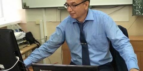 Учитель физики из лицея №38 получил почетное звание &laquo;Заслуженный учитель России&raquo;