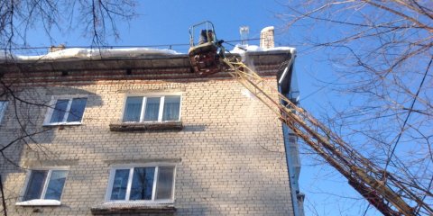 В Ульяновске с начала текущей недели очищено более ста кровель многоквартирных домов