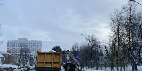 За выходные с дорог Ульяновска вывезено 472 самосвала снега