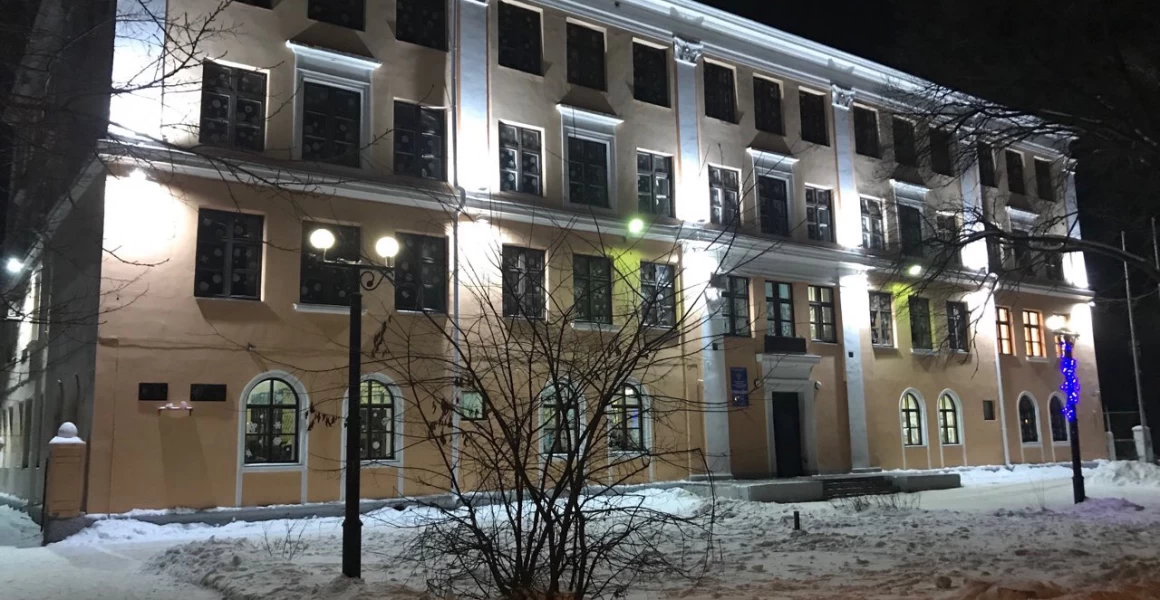 В Ульяновске опровергли слухи о переселении учеников на фоне капремонта гимназии №33 В Ульяновске опровергли слухи о переселении учеников на фоне капремонта гимназии №33