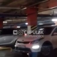 Во время эвакуации из "Аквамолла" шлагбаум подземной парковки был закрыт