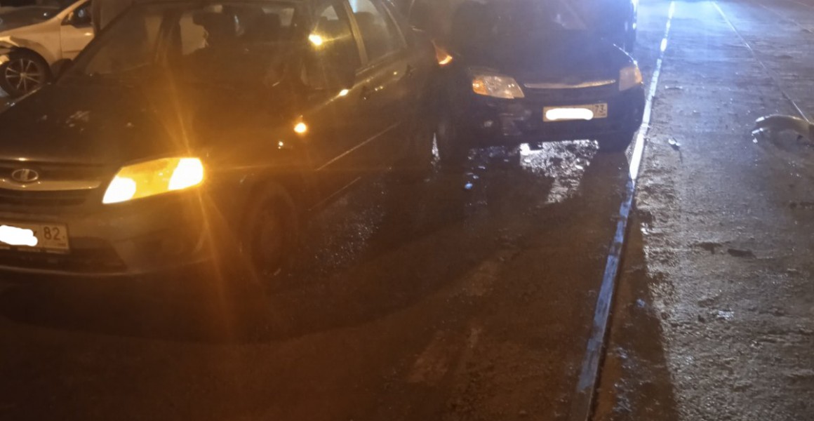 В Ульяновске из-за ДТП приостановлено движение трамваев на улице Минаева