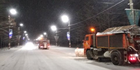 Ночью улицы Ульяновска очищали 82 единицы спецтехники
