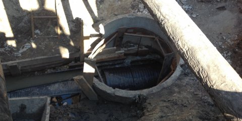 МУП &laquo;Ульяновскводоканал&raquo; устраняет аварию на магистральной канализации